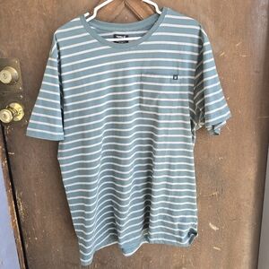 Hurley tshirt xl